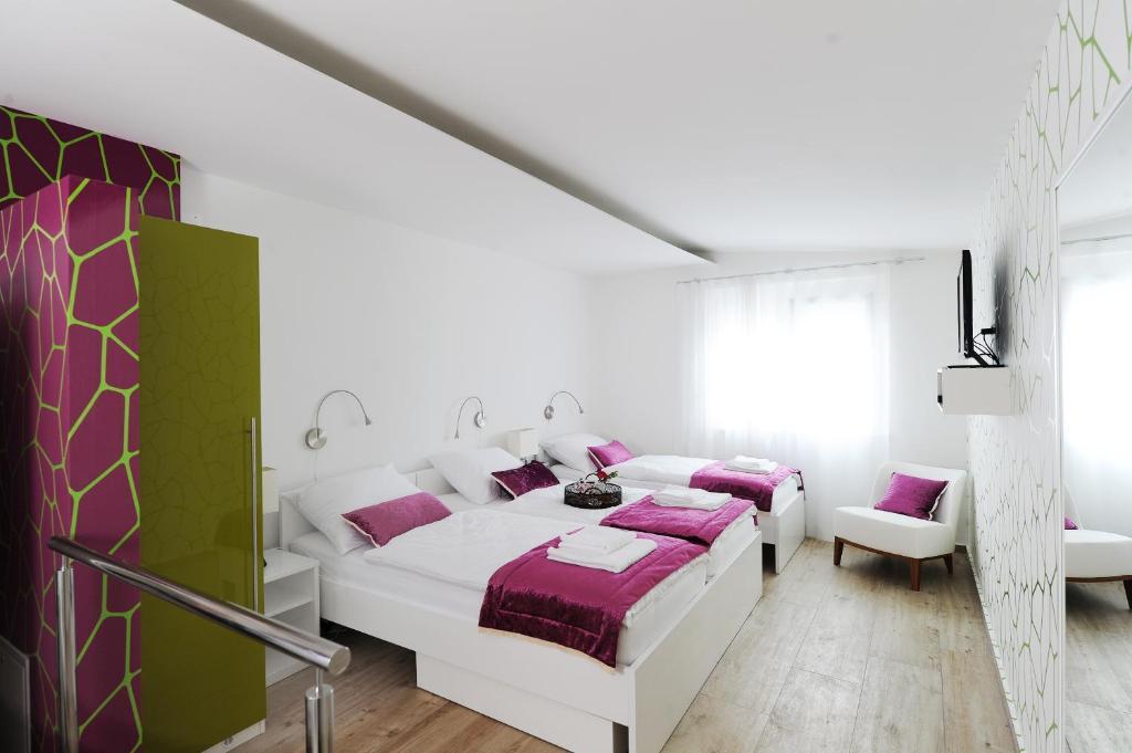 Garni Hotel Azur 卢布尔雅那 客房 照片